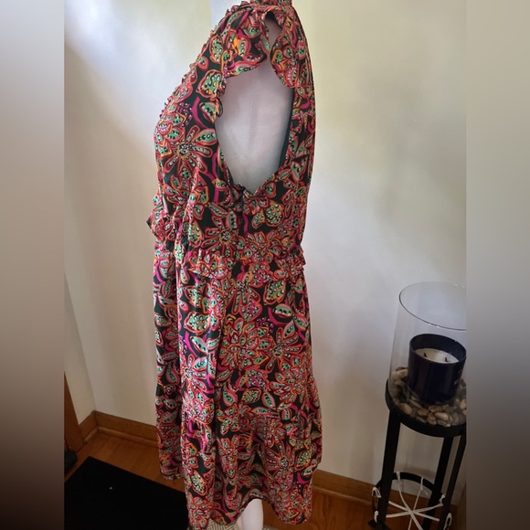 J. Crew Pink Black Colorful Pailsey Vneck Cap Sleeve Ruffled Midi Sundress 8 - Picture 3 of 5